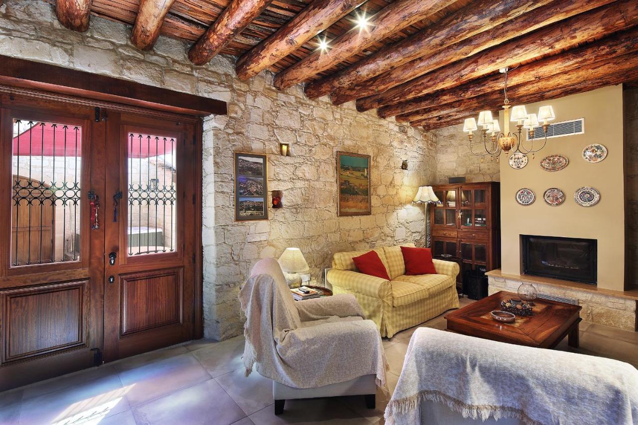 Kantara House - A Rural Retreat Of Comfort & Class! Arsos Exterior photo